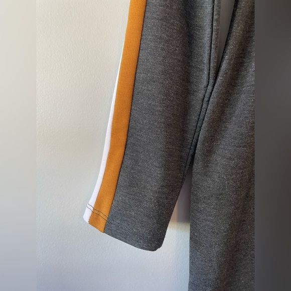 Zara Trafaluc - Picture 4 of 6